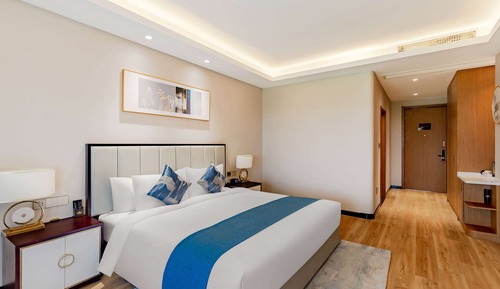 Superior Room, 1 King Bed, Non Smoking