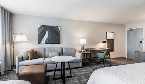 Studio Suite, 2 Double Beds, Accessible, Kitchen (Communications)