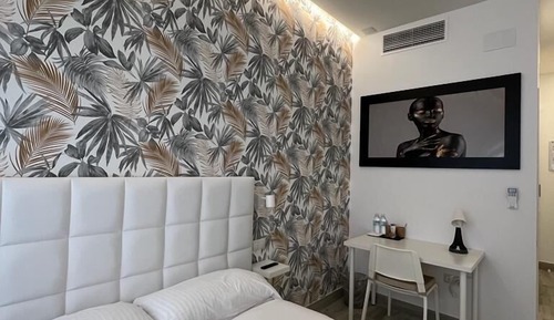 Deluxe Room (Amsterdam)