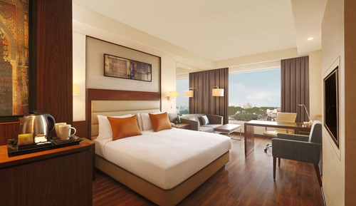 King Guest Room City View