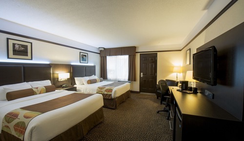 Standard Room, 2 Queen Beds, Ground Floor