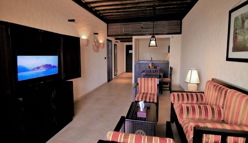 Deluxe Duplex, Terrace