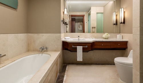 Deluxe Room, 2 Twin Beds, City View