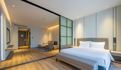 Suite, 1 King Bed