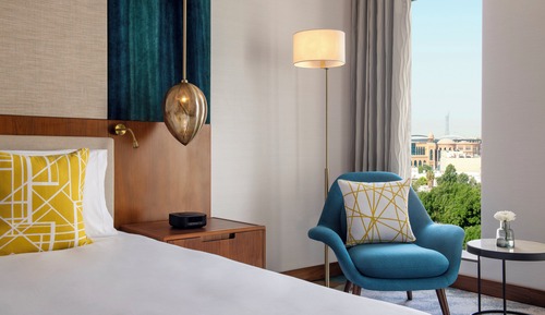 Room, 2 Twin Beds (Essential)