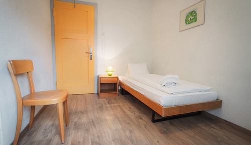 Economy Single Room, Shared Bathroom