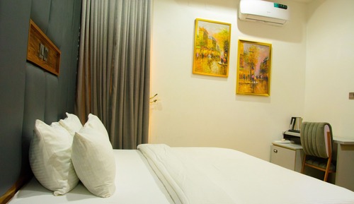 Executive Room