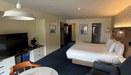 Main King River View Efficiency