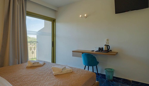 Standard Family Room - Bunk Bed Garden View