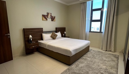 Deluxe Apartment, 2 Bedrooms, Smoking, Canal View