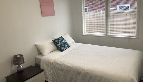 (Unit 1) Deluxe Townhome, 2 Bedrooms