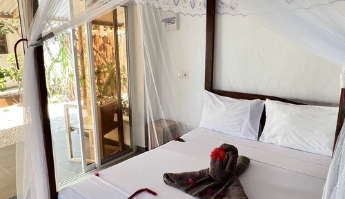 Standard Double Room, 1 Queen Bed, Garden View