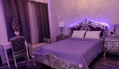 Honeymoon Suite, 1 Queen Bed