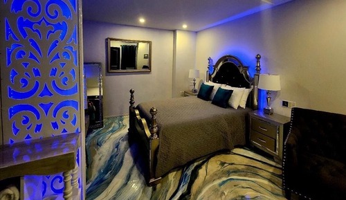 Deluxe Room, 1 Queen Bed