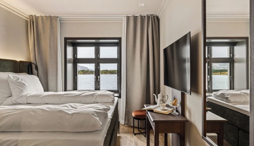 Standard Room, 1 King Bed