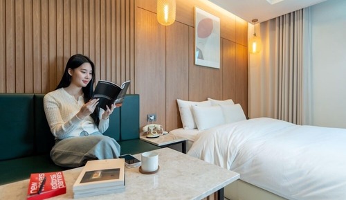 Suite, Massage Chair