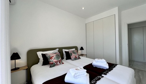 Apartment, 3 Bedrooms, Terrace