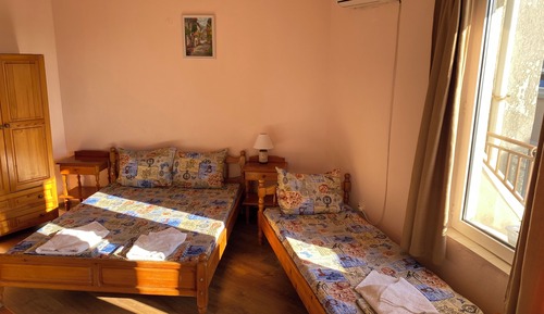 Economy Room