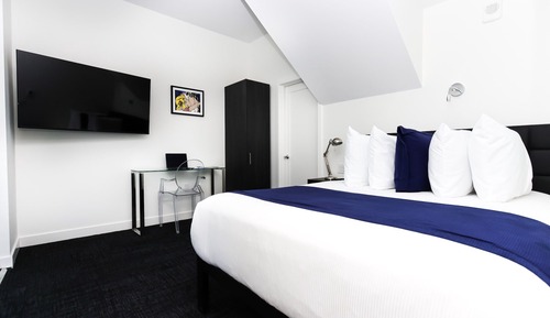 Standard Room (4th Floor - #405)