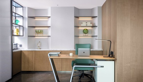 Suite, 1 Bedroom (Meeting Area)