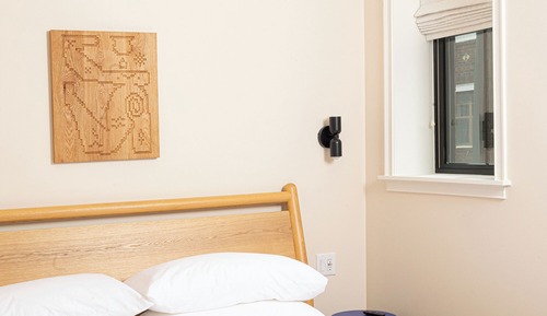 Suite 201 One Bedroom King