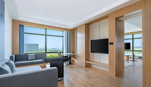 Business Suite, 1 King Bed