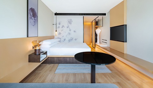 Premium Room, 1 King Bed