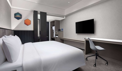 Superior Room, 1 King Bed, Non Smoking