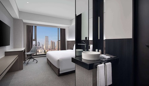 Business Room, 1 King Bed, Non Smoking