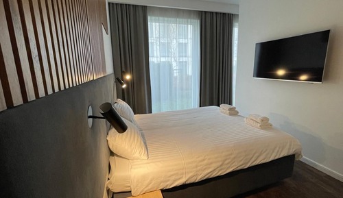 Premium Apartment, 1 Queen Bed with Sofa bed, Non Smoking