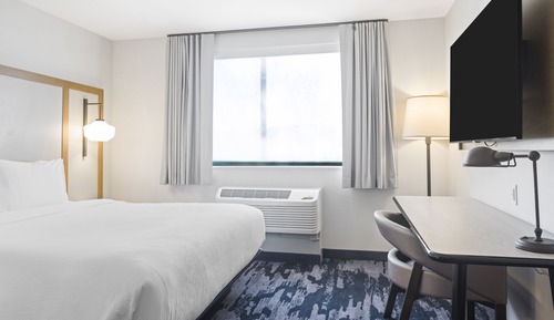Room, 1 King Bed (Mobility/Hearing Accessible, Tub)
