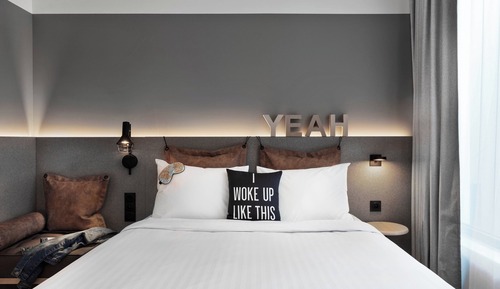 Room, 1 Queen Bed (Cozy)