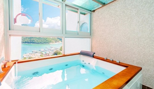 Room (R203 (duplex spa))