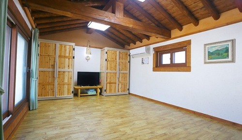 Room (Room 1-Cheonhwangbong)