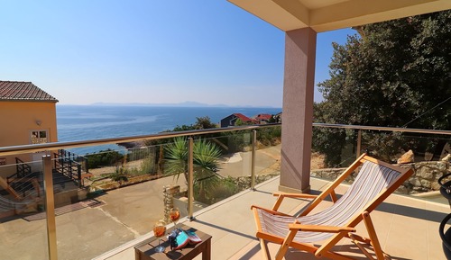 Villa (Five Bedroom Villa with Pool and Sea )