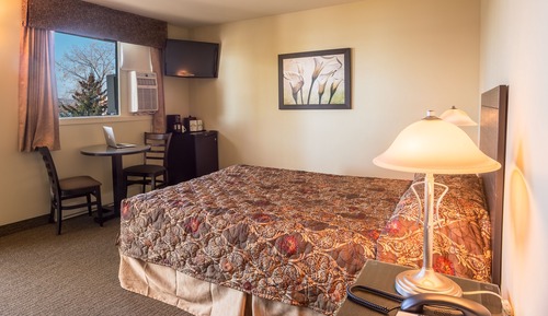 Superior Room, 1 Queen Bed, River View