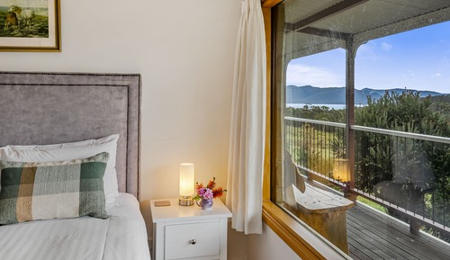 Family House, 3 Bedrooms, Fireplace, Ocean View