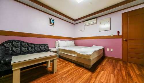 Room (Standard Room)