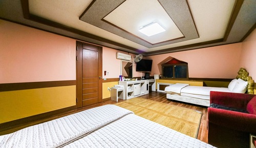 Room (Suite room TWIN)