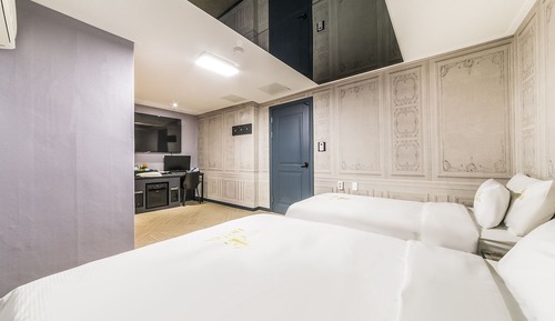 Room (Premium - Gaming Couple PC (RTX3060 I)