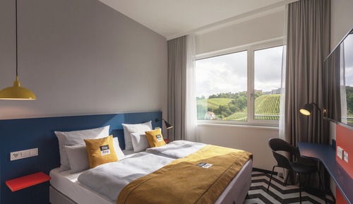 Standard Room, 1 Queen Bed, Accessible