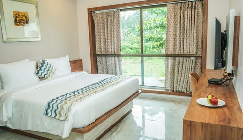 Hazel Suite