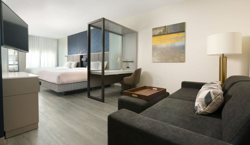 Suite, 2 Queen Beds (Mobility Accessible, Roll-In Shower)