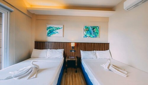 Family Room, Pool View (Centro Building)