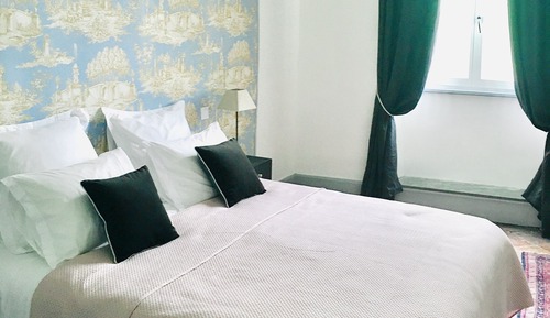 Family Room, 1 King Bed with Sofa bed