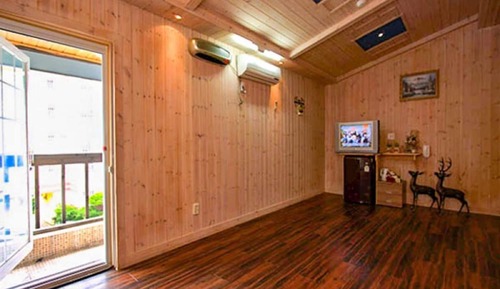 Room (2F Ondol Room 5)