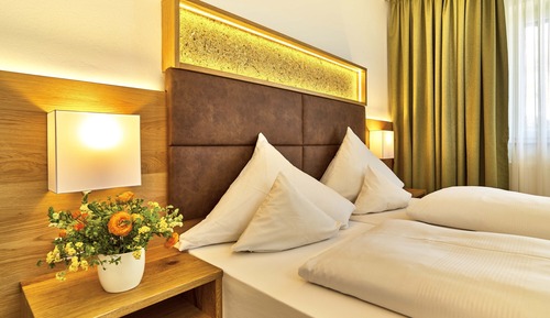 Double Room (BergZeit)