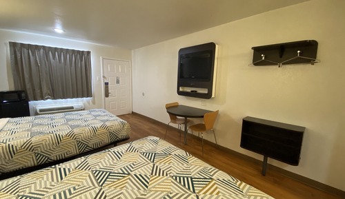Standard Room, 1 King Bed, Accessible, Non Smoking