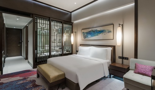 1 King Premium Golf View