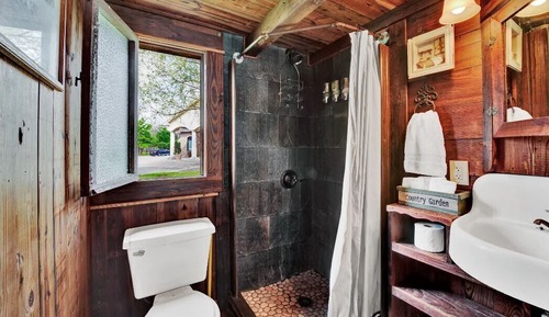 Standard Cottage, Ensuite (Rustic Oaks)